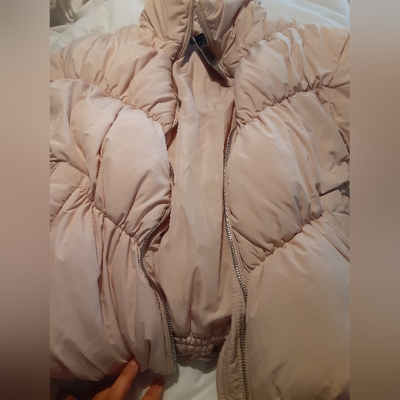 2/$30 Bates sisters boutique puffer Jacket - Picture 2 of 3